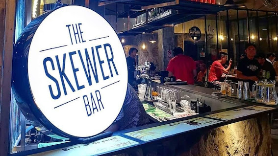 The Skew Bar nearby Rezi 24